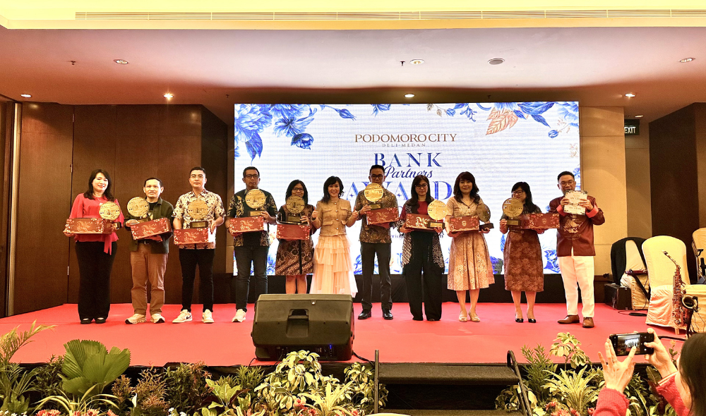 Strengthening Strategic Collaboration, Podomoro City Deli Medan Hosts Bank Partners Awards 2025 1
